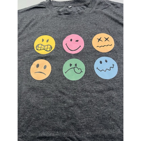 Emoji Unisex Size 3XL Short Sleeve "It's Okay To Feel All The Feels" T-Shirt - Picture 3 of 7
